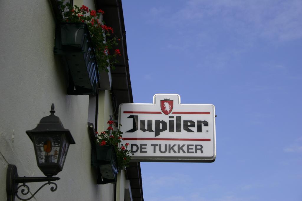 Hcr De Tukker Hotel Westdorpe Екстериор снимка
